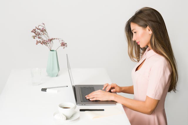 [PROCEDURA] Acces REGES Online si reglementari cheie pentru angajatori